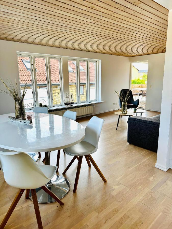 Skon Villalejlighed I Skagen Med Terrasse Og Taet Pa Centrum ภายนอก รูปภาพ